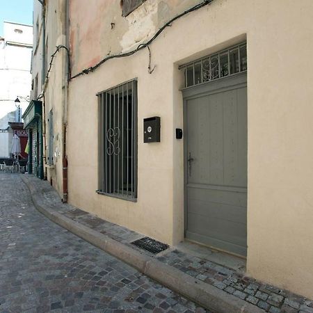Studio Typique Et Cosy Climatise. Arlés Exterior foto