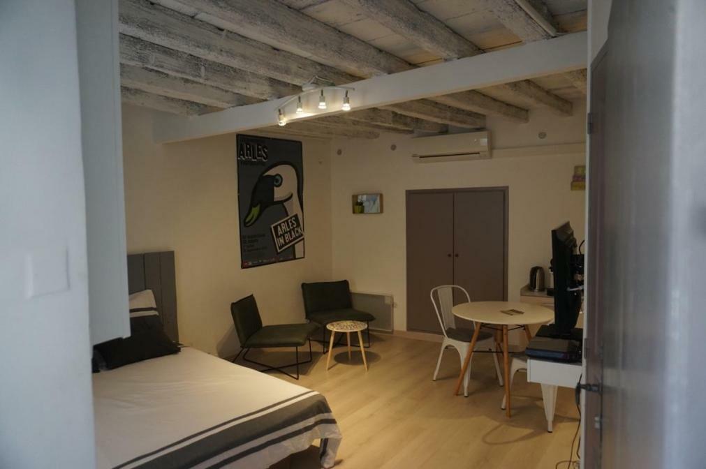 Studio Typique Et Cosy Climatise. Arlés Exterior foto